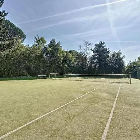 Dernier Etage-piscine-tennis-2 Terrasses-garage-wifi Cannes